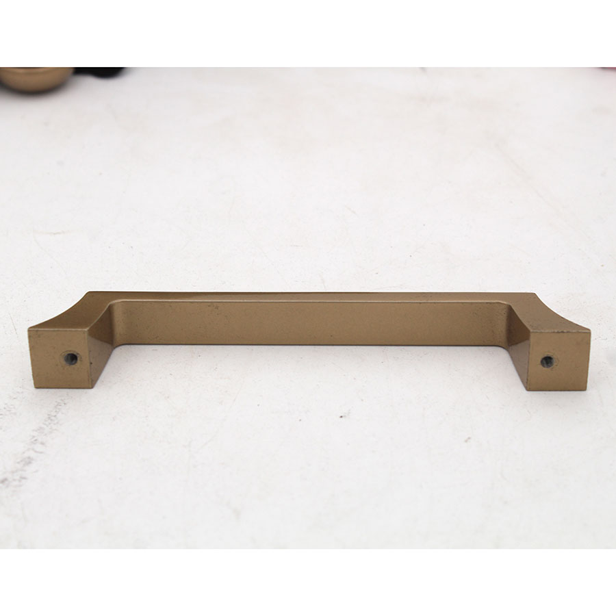دستگیره کابینت مشکی مدل ترانک سایز 128زئوس