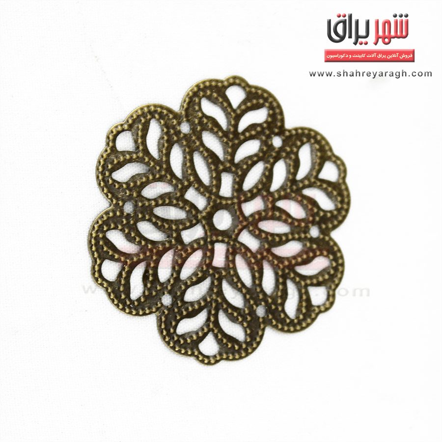 توری آنتیک تزیینی بزرگ